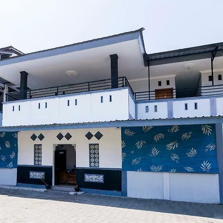 Oyo 857 Pakuncen Malioboro Syariah Hotel Yogyakarta Buitenkant foto