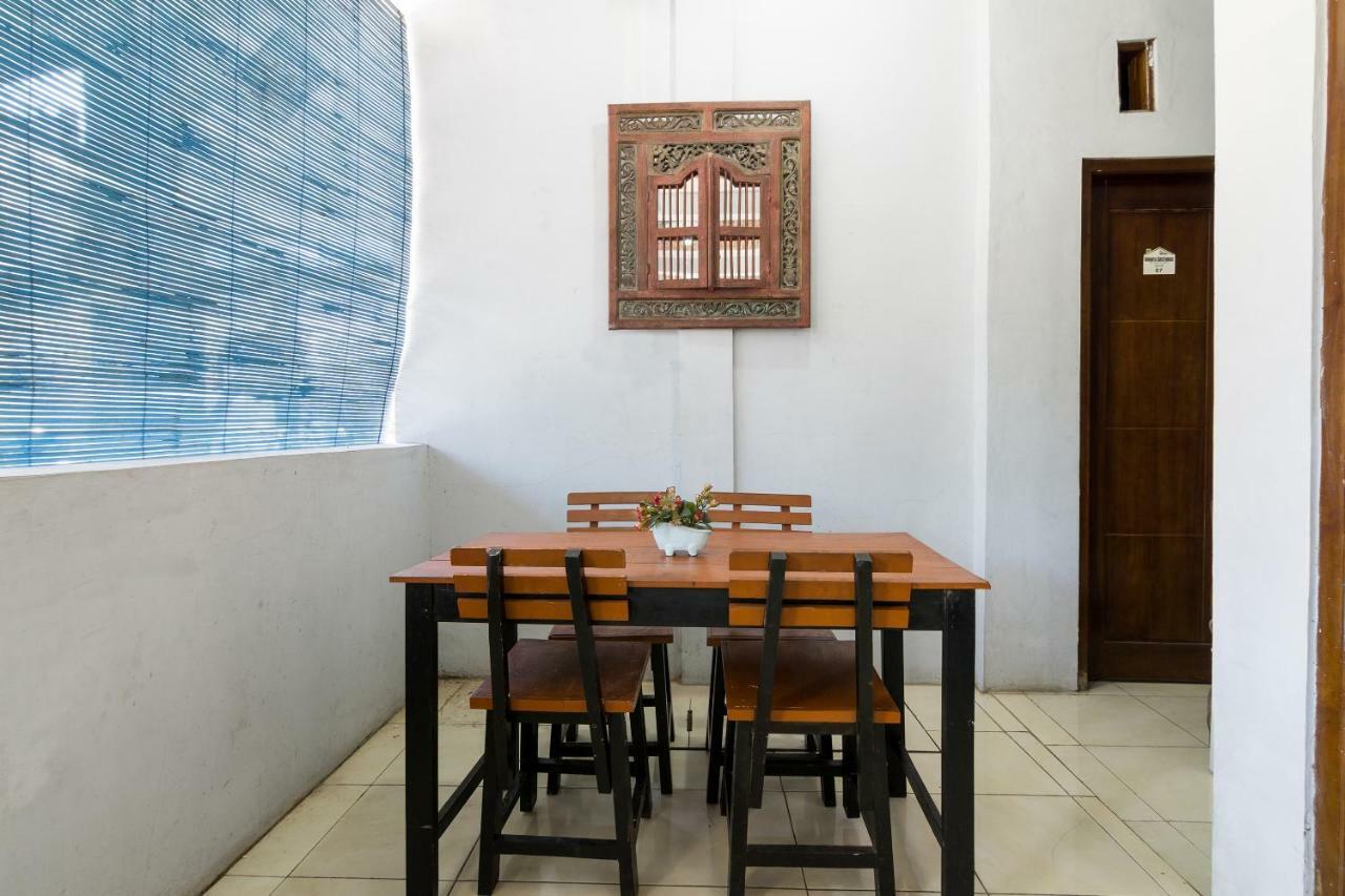 Oyo 857 Pakuncen Malioboro Syariah Hotel Yogyakarta Buitenkant foto