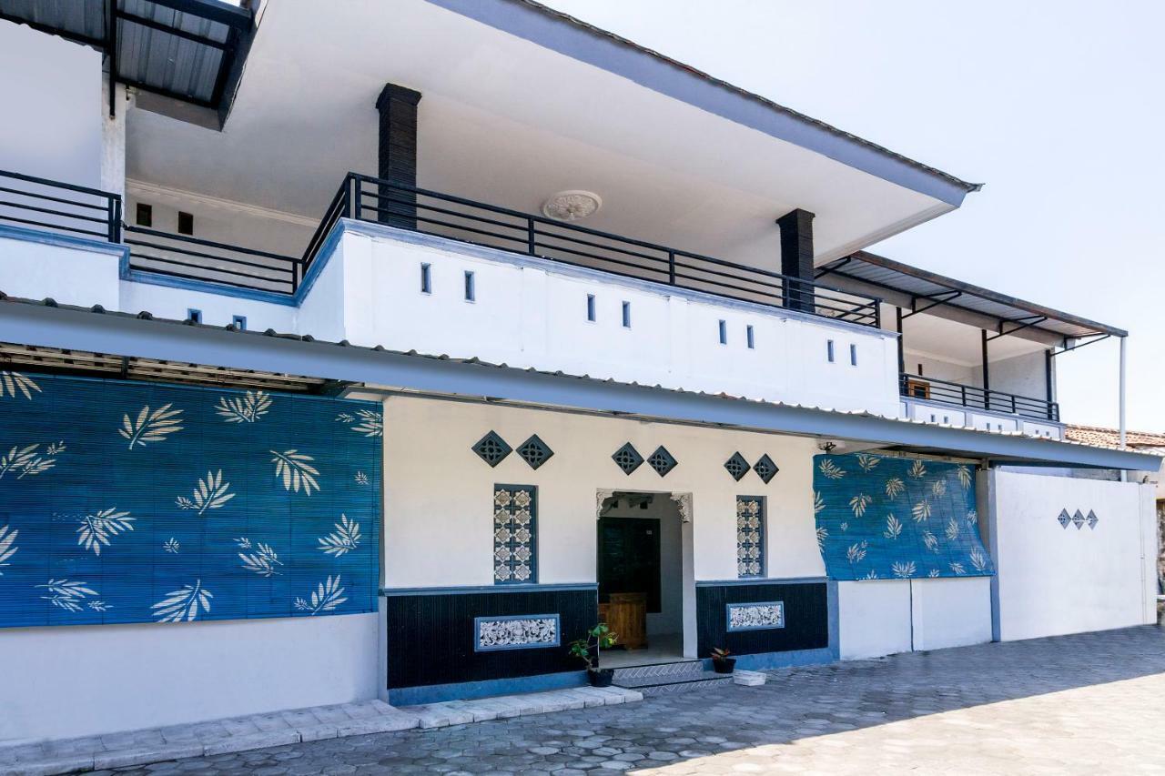 Oyo 857 Pakuncen Malioboro Syariah Hotel Yogyakarta Buitenkant foto