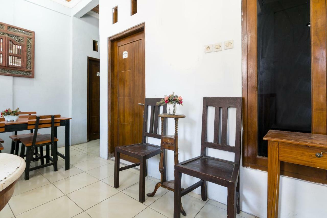 Oyo 857 Pakuncen Malioboro Syariah Hotel Yogyakarta Buitenkant foto