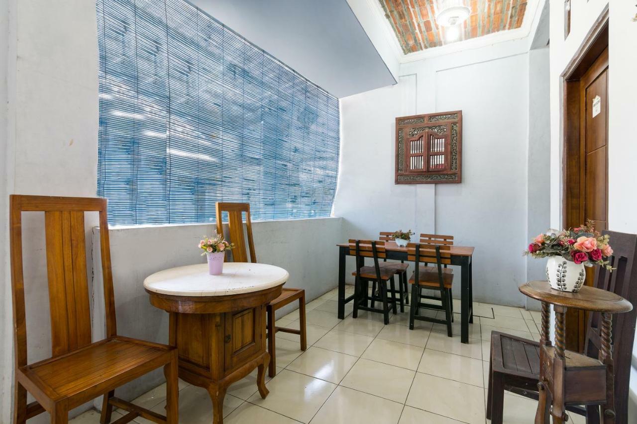 Oyo 857 Pakuncen Malioboro Syariah Hotel Yogyakarta Buitenkant foto